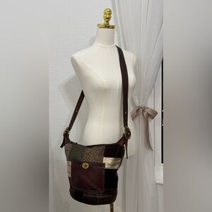 Vintage Coach Bleeker Y2K Patchwork Holiday Crossbody Handbag G0749-11356